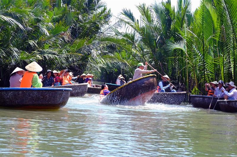 Mekong Delta Discovery: My Tho, Vinh Trang Pagoda, and Unicorn Island Tour - PREMIER GROUP TOUR